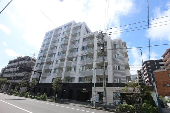 ダイナシティ三宿の物件外観写真